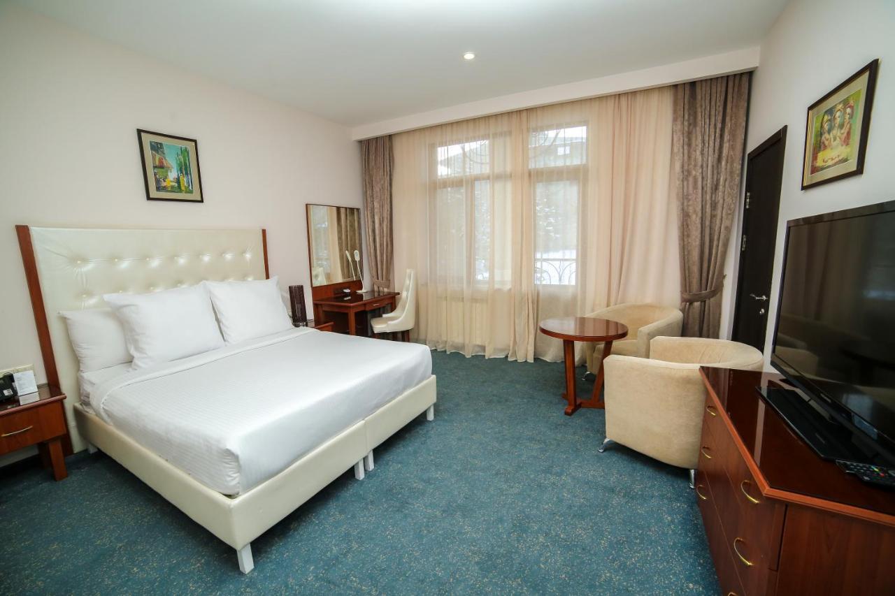 Kecharis Hotel And Resort Tsaghkadzor Bagian luar foto